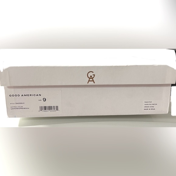 Good American High Kickstand Camo
Over The Knee Boots Size 9 NWIB - Picture 9 of 11